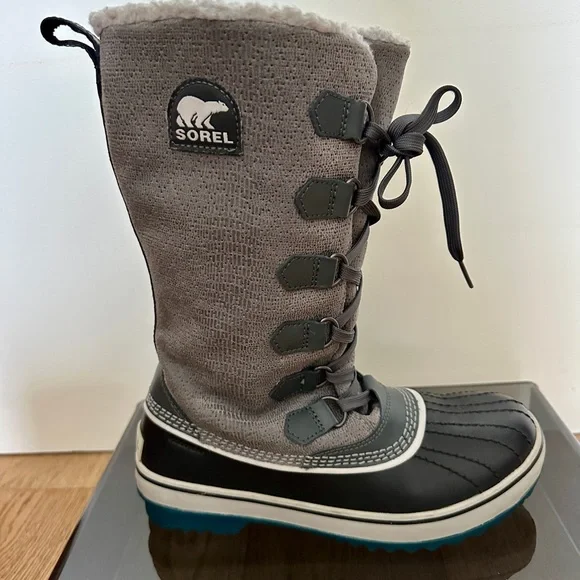 Sorel Tivoli size 7.5 Gray and Black Winter Boots - Picture 6 of 10